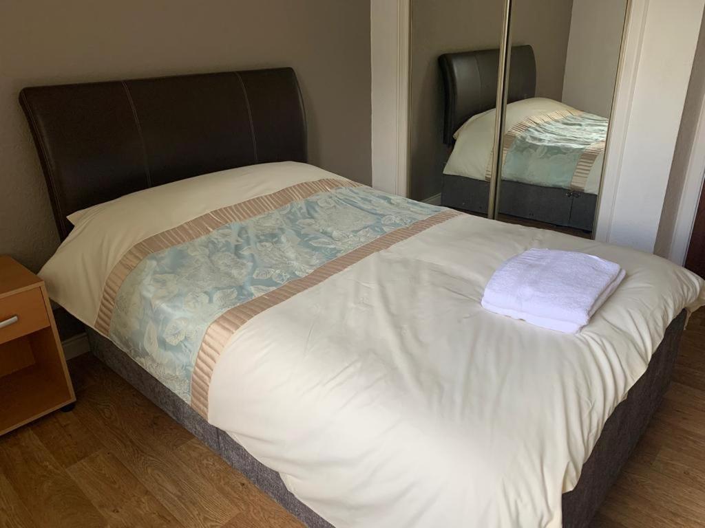 אדינבורו 2 Bedroom Central Apartment מראה חיצוני תמונה