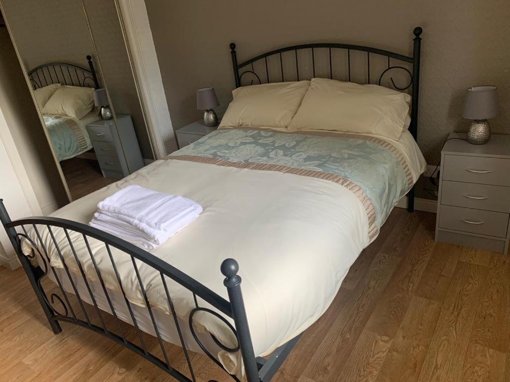 אדינבורו 2 Bedroom Central Apartment מראה חיצוני תמונה